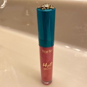 Tarte Cosmetics H2O lip gloss in Pink Sands